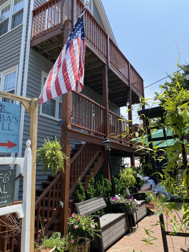 Photo - 199 Union St House