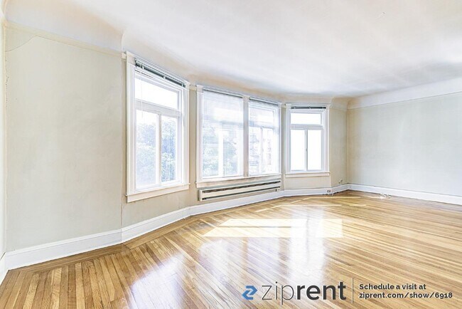 Building Photo - 1525 Chestnut St