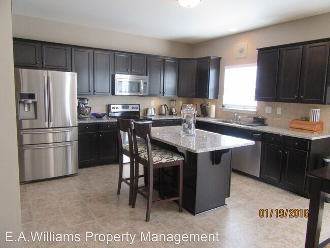 Foto del edificio - 4 br, 3.5 bath House - 3931 Overridge Dr