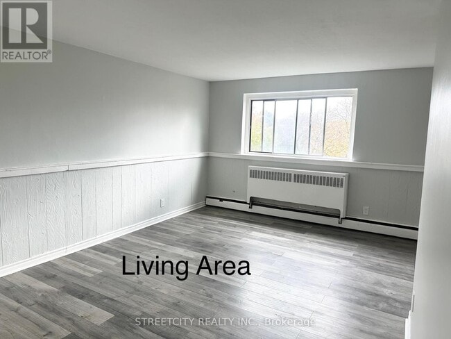 Photo du bâtiment - 220 Ashland Ave