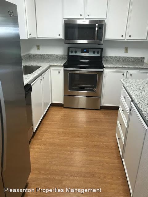 Building Photo - 2 br, 1 bath House - 5344 Wisteria Way