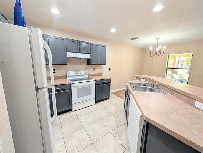 Building Photo - 2516 Oleander Lakes Dr