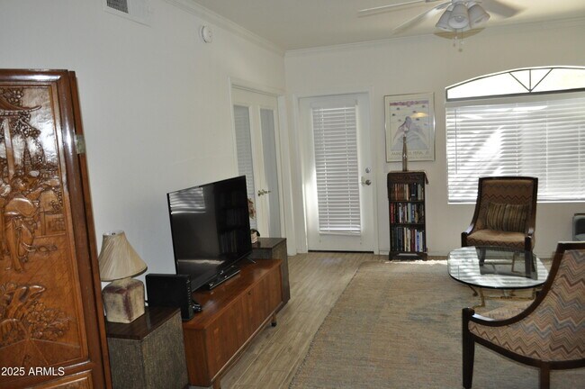 Foto del edificio - 15095 N Thompson Peak Pkwy