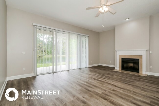 Foto del edificio - 125 Linda Lake Ln