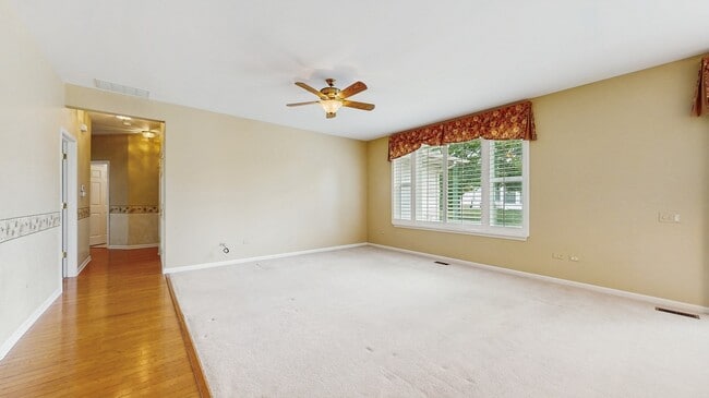 Building Photo - 12214 Plum Grove Rd