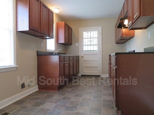 Foto del edificio - 3262 Ridgecrest St