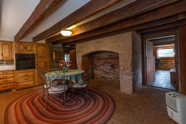 Foto del edificio - 1 bed, 1 bath, Apartment on the Smithfield Farm in Berryville, VA