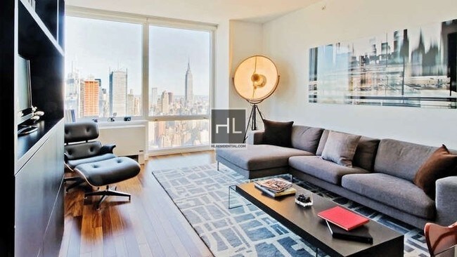 605 W 42nd St Unit 42 New York Ny 10036 Apartment For Rent In Primary Photo 605 W 42nd St