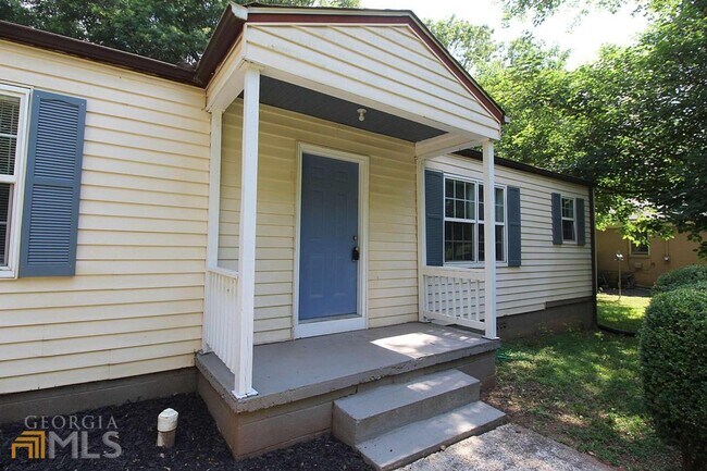 Foto del edificio - 1824 Crestridge Dr SE