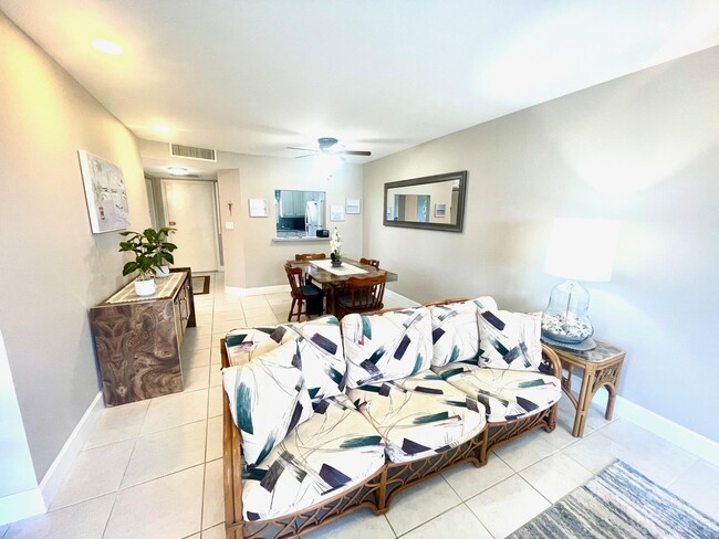 Foto del edificio - 720 E Ocean Ave