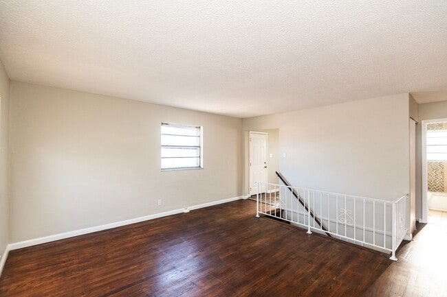 Foto del edificio - 8318-8320 Wabash Ave