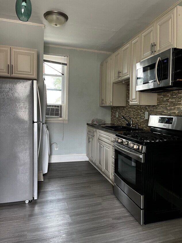 Primary Photo - 2228 5th St NE