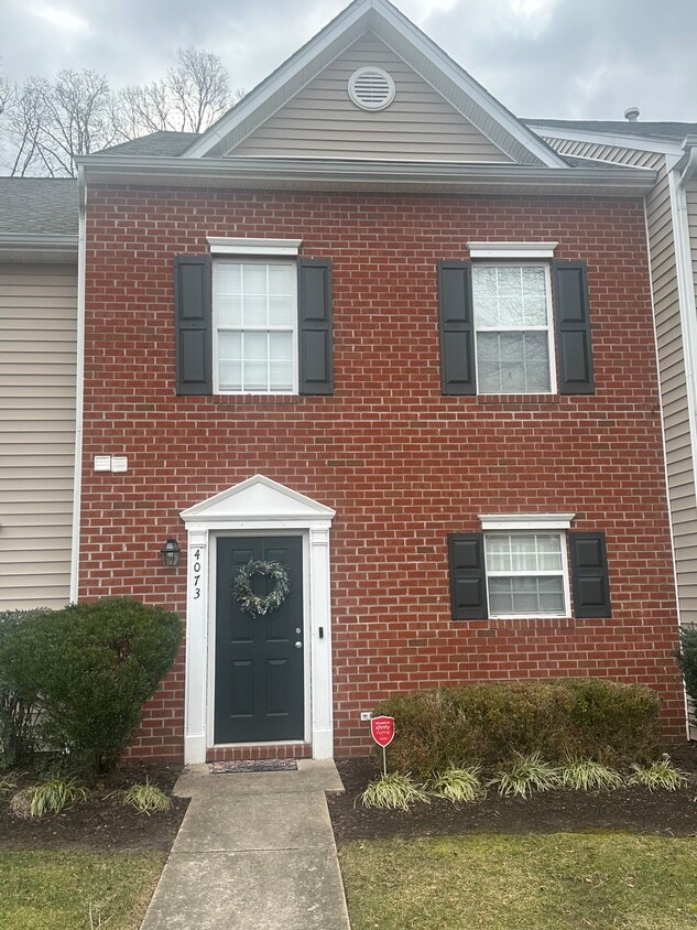 Front Exterior - 4073 Trisha Trl