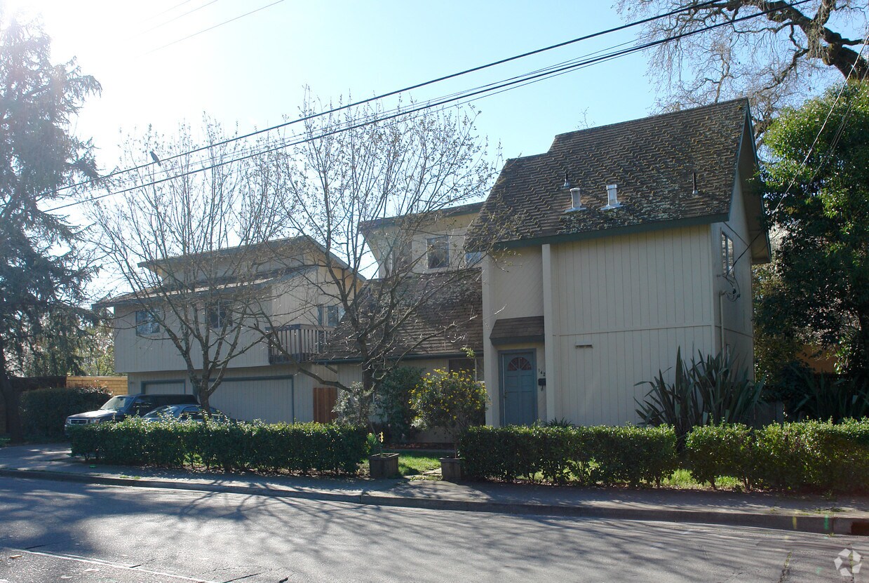Building Photo - 1420-1426 Pacific Ave