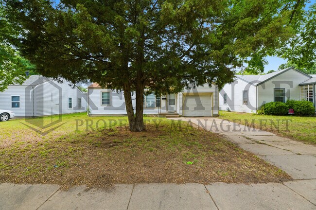 Foto del edificio - 2151 S Green St