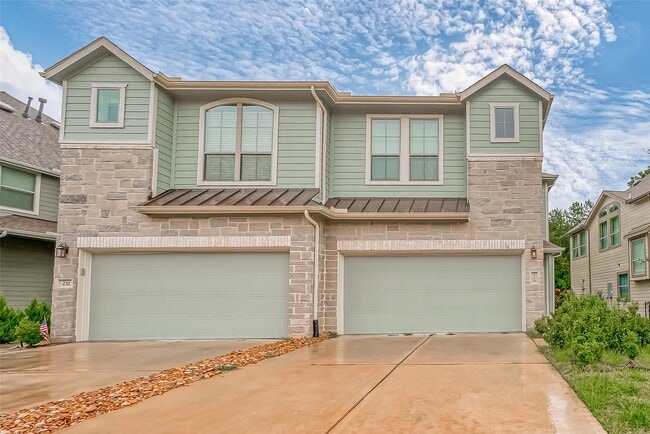 Foto del edificio - 228 N Spotted Fern Dr