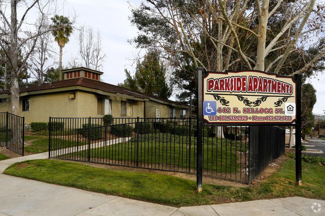 Building Photo - Parkside Apartments