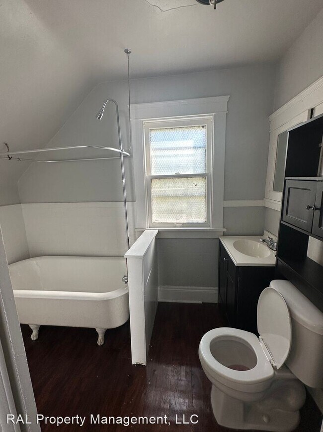 Foto del edificio - 2 br, 1 bath House - 13913 Melzer Ave