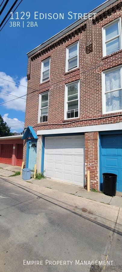 Foto del edificio - 3 Bedroom / 1.5 Bathroom Home in Allentown...