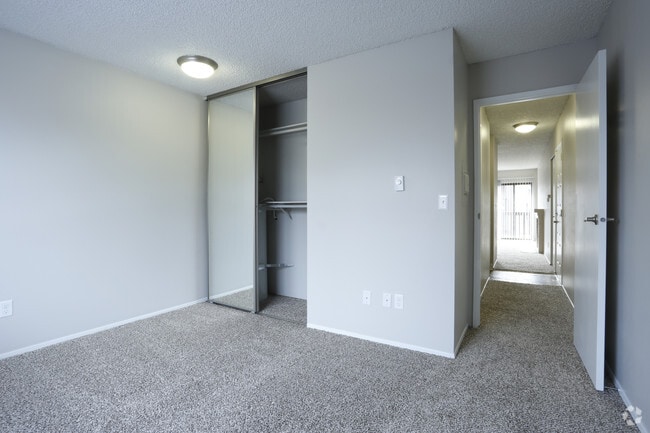 Interior Photo - Constellation