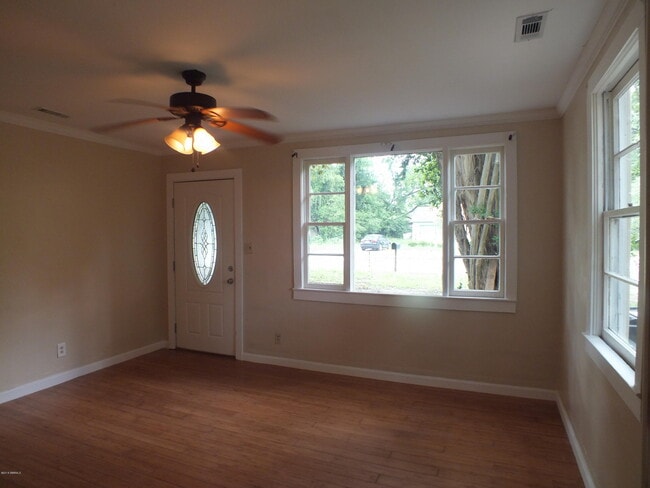 Foto del edificio - 2906 Polk St