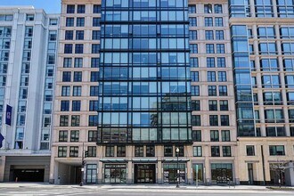 Building Photo - 1133 14th St NW