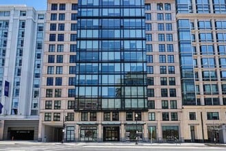 Building Photo - 1133 14th St NW