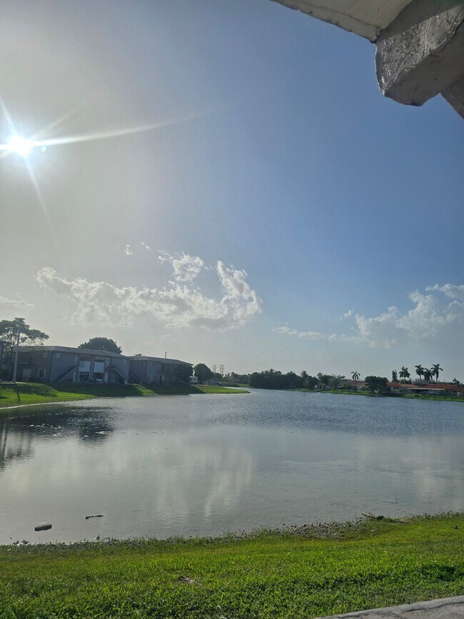 Foto del edificio - 13201 SW 17th Ln