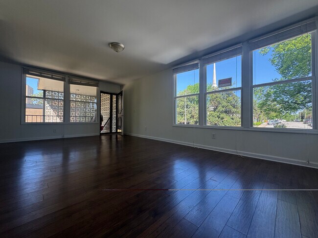 Foto del edificio - 3831 W End Ave