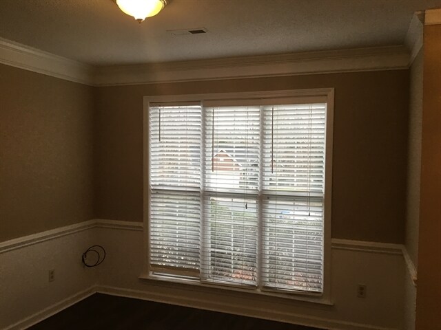 Building Photo - 3705 Wilshire Lane