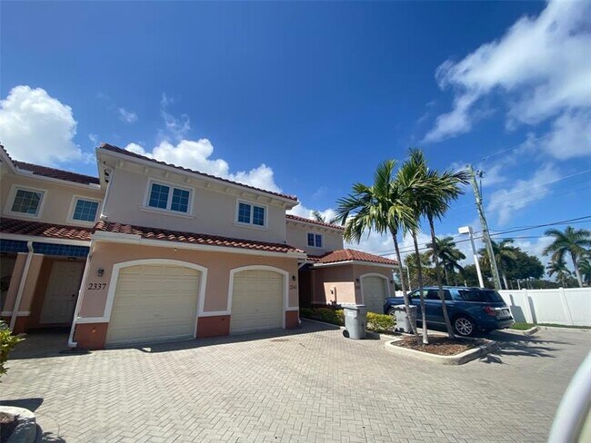 Foto del edificio - 2341 SE 5th St