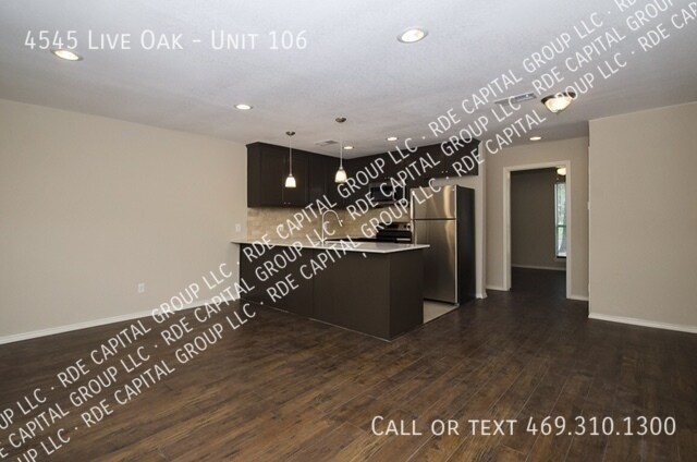 Building Photo - TWO Bedroom TWO Bath Near Downtown Dallas