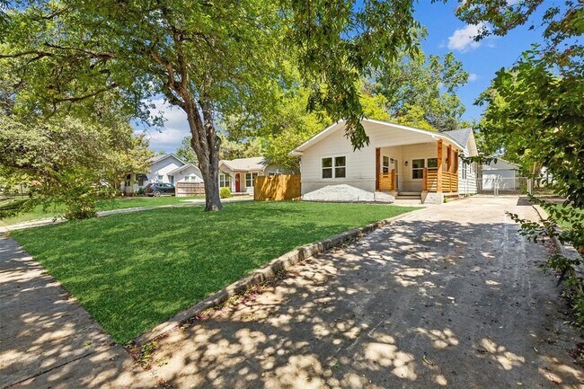 Foto del edificio - 4824 Calmont Ave