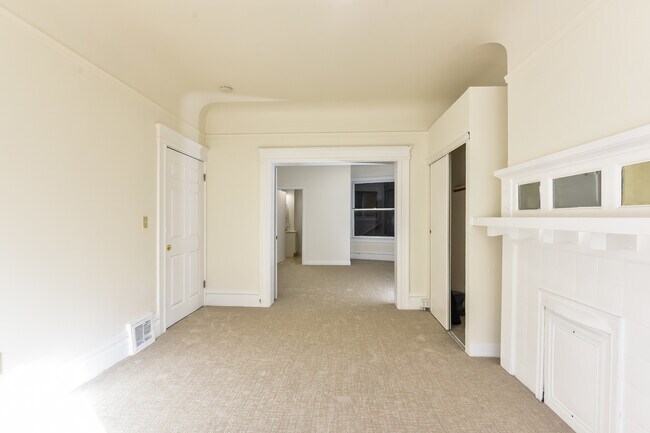 Foto del edificio - 1024 Bush St