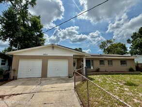 Building Photo - 5905 Renault Dr W