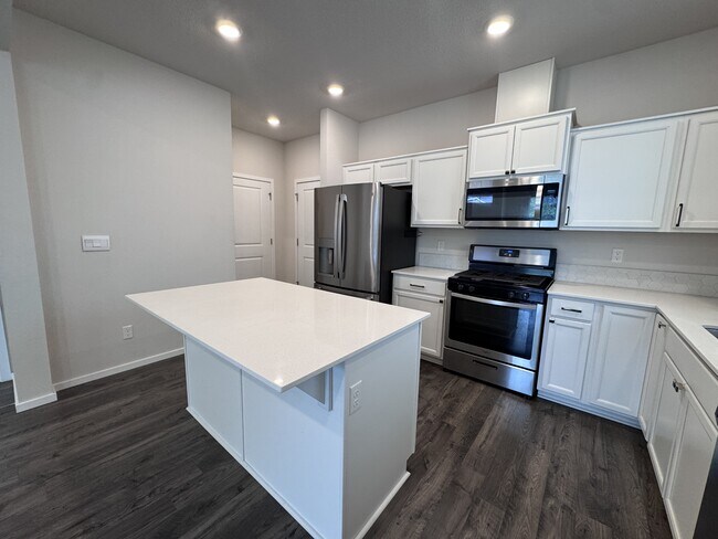 Foto del edificio - 896 N 18th Ave