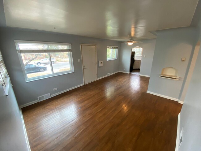Living room - 2125 Ames St