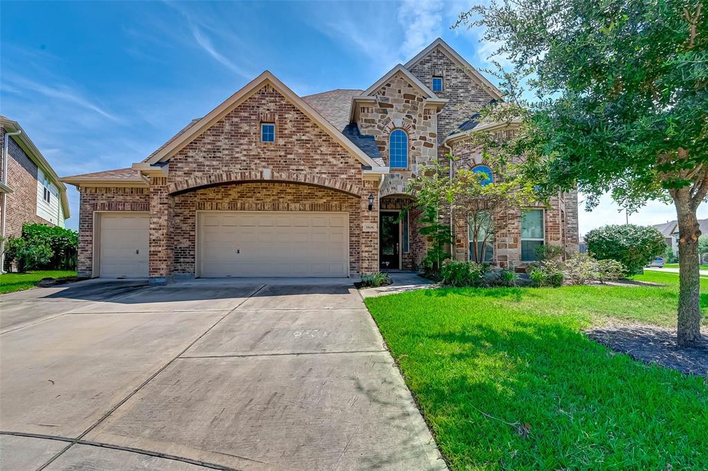Primary Photo - 3806 Grand Promenade