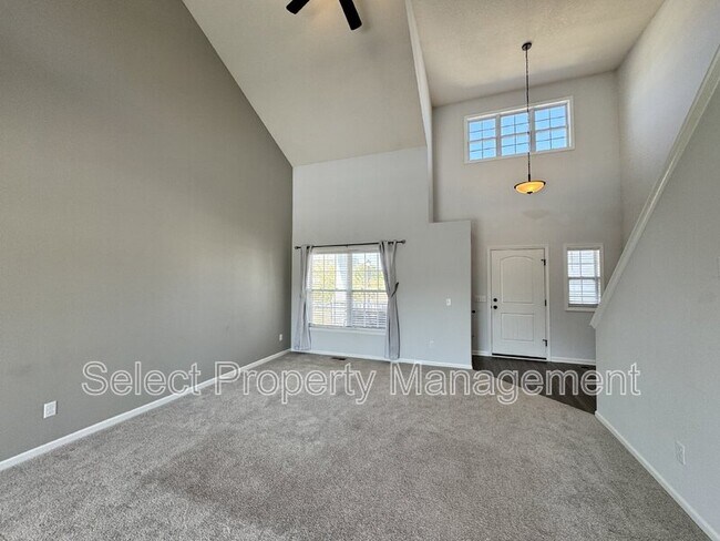 Building Photo - 580 Barnsley Cv