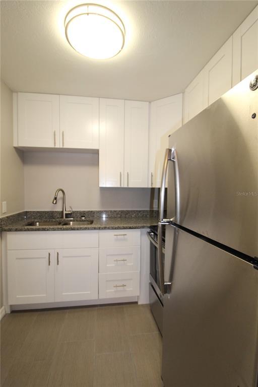 Foto del edificio - 3001 Bee Ridge Rd