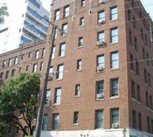 Foto del edificio - 3721 N Hall St