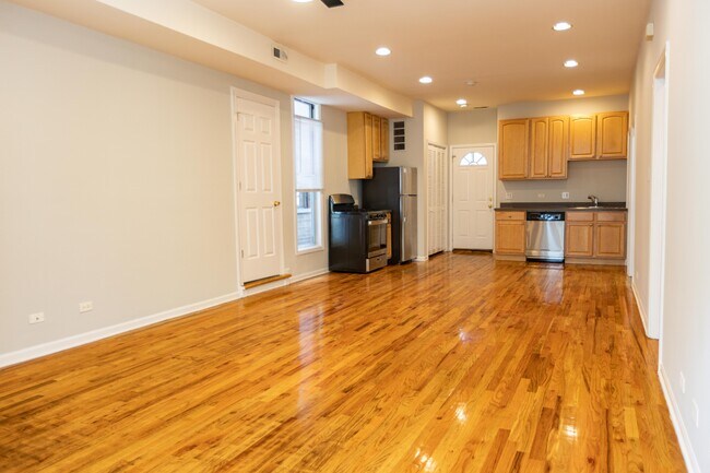 Foto del edificio - 3236 N Clifton Ave