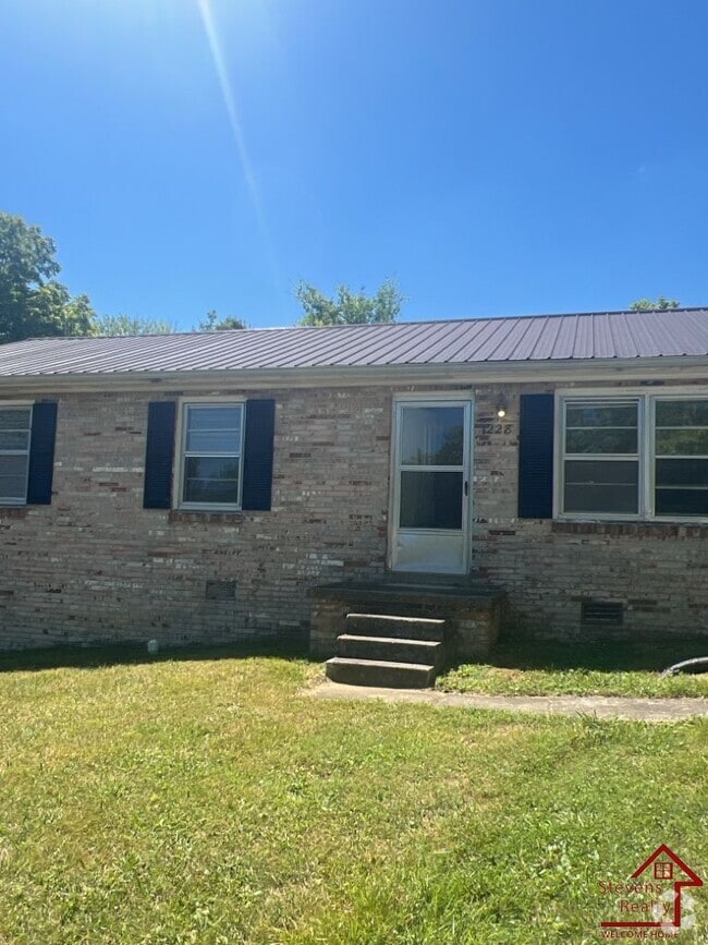 Building Photo - 1228 Pleasant View Dr