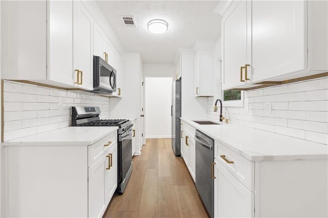 Foto del edificio - 415 Manor Estates Dr