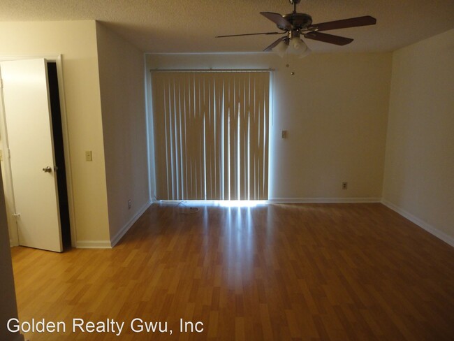 Building Photo - 3 br, 2.5 bath Apartment - 4121 NW 9th Ave #3