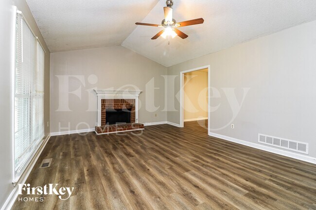 Foto del edificio - 5374 Muirwood Pl