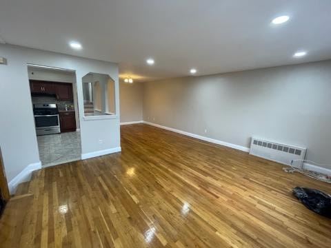 Building Photo - 1064 E 80th St