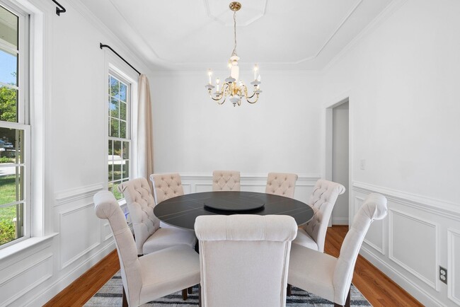 Foto del edificio - 7829 Harps Mill Woods Run