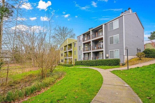 Oak Iron Flats Apartments
