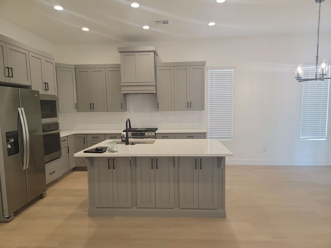 Primary Photo - Bright and Spacious NEW 3 Bedroom Home!